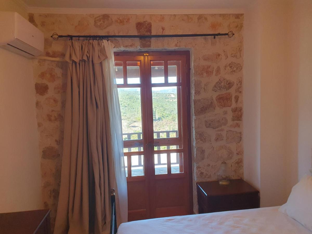 Nireas : Stone Villa Orthoniaí 외부 사진