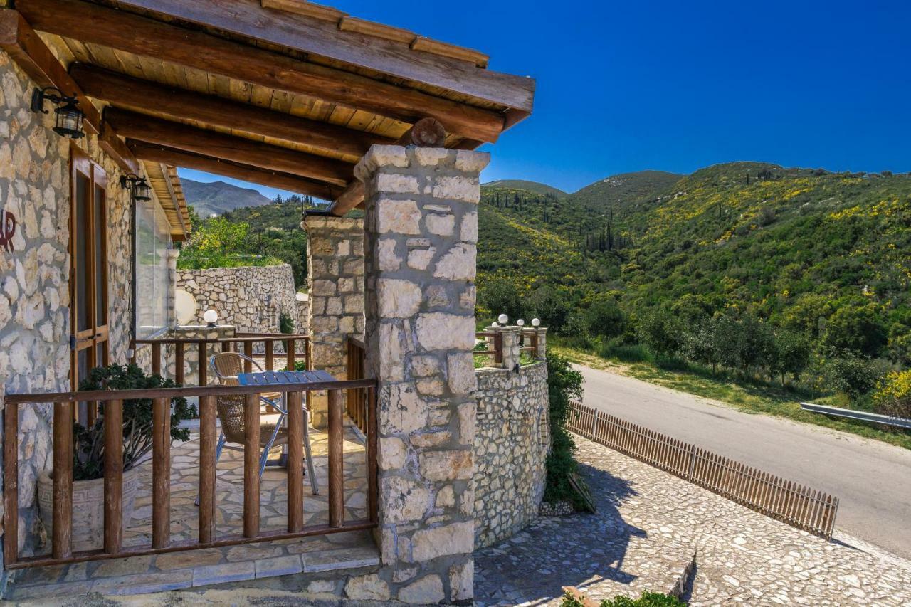 Nireas : Stone Villa Orthoniaí 외부 사진